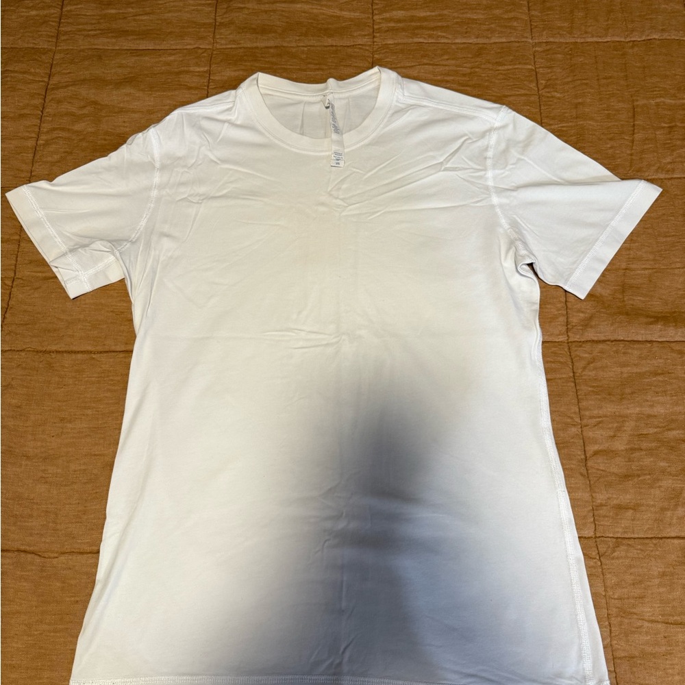 2x Lulu Lemon Men's T Shirts - Picture 5 of 9
